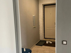 Апартаменты Двухкомнатная квартира не далеко от центра