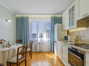 2 Komnatnaya Na Tsentralnoy Naberezhnoy Zaliva Apartment