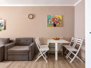 Квартира уютная на Велинградской 21