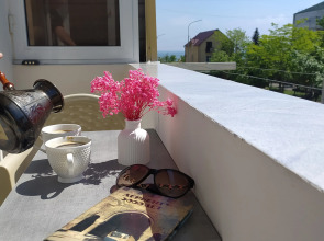 Квартира у набережной и пляжа Бриз