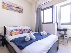 Nhe Machne Yehuda Apartments