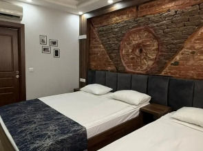 Отель Han Suite