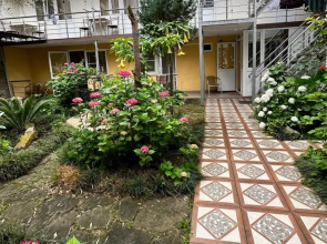 Artur Guest House