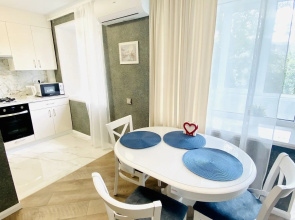 Yevrodvukhkomnatnaya V Tsentre Starogo Goroda Flat