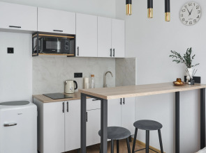 Апартаменты Уютные на Новоданиловской Набережной-1