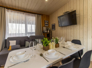 Частный дом Уютный для небольшой компании