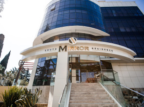 Mirror Residence Отель