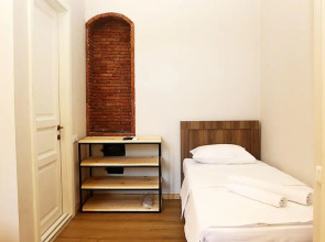 Отель Old Tbilisi Rooms 38
