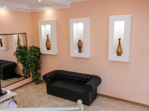 Отель Джулия