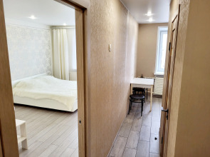 Апартаменты Б. Октябрьская 120