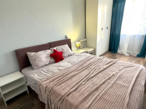 Uyutnaya 2-Komnatnaya V Tsentre Flat