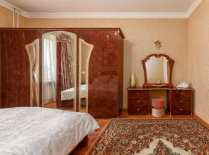 Апартаменты трехкомнатные Ladgorna на Независимости 13