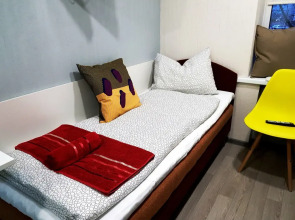 Апартаменты КвартириС 3 на Октябрьском Поле