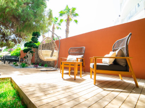 Rose Garden Premium Hotel