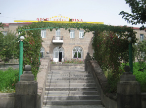 Dina hotel