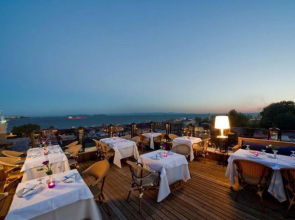 Отель Glk Premier Regency Suites & Spa