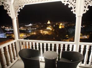 Отель Citadel Narikala