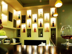 Отель Minotel Barsam Suites