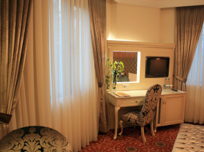 Отель Атропат