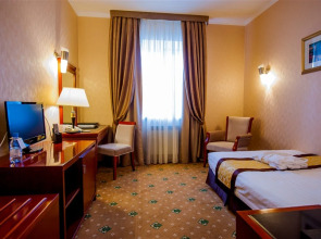 Отель Goldman Empire