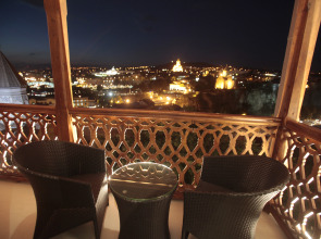 Отель Citadel Narikala