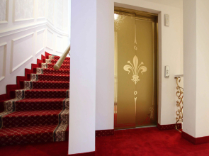 Royal Grand Hotel