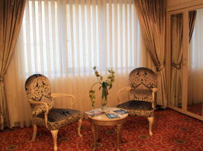 Отель Атропат