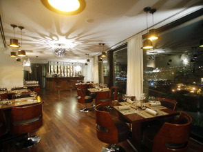 Отель Citadel Narikala