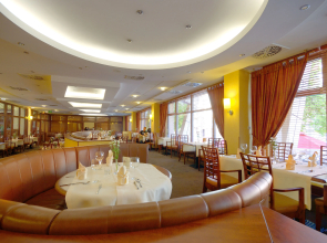 Отель Qubus Legnica