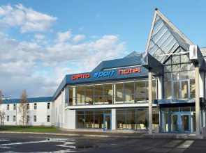 Отель Petro Sport