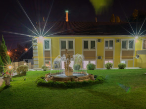 Отель Журавли