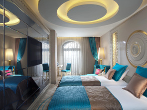 Sura Design Hotel and Suites 