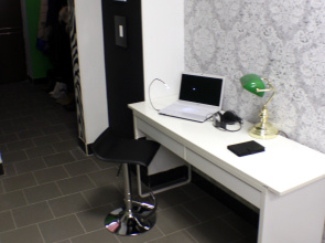 Head Hostel