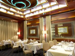 Отель Славутич