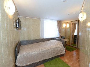 Отель Астра