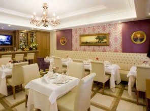 Отель Glk Premier Regency Suites & Spa