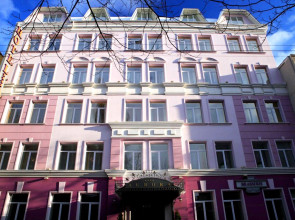 Aurora Premier Hotel