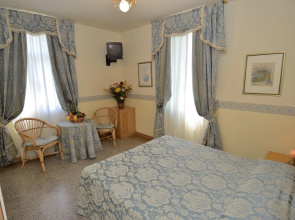 Villa Angelica Guesthouse