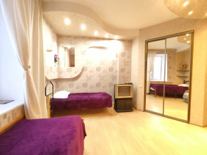 Prostornaya V Tsentre Flat