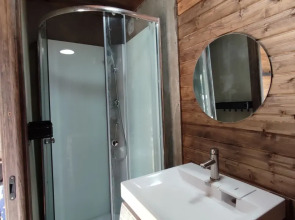 Pranahome Guest House