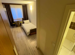 Отель La Bella Suite