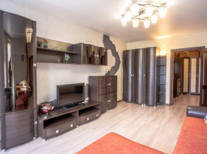 Квартира большая двухкомнатная в отличном районе