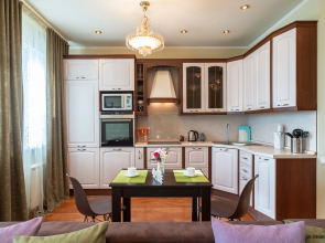 Апартаменты Пять Звезд на Омской