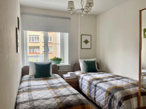 Квартира Просторная 4х комнатная в центре