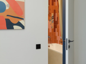 Квартира Величественная сталинка на набережной в историческом центре города-героя.