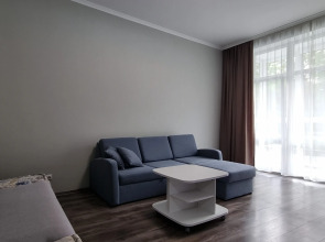 Апартаменты двухкомнатные в центре с террасой