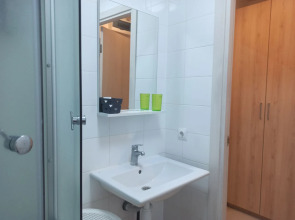 Апартаменты Апартаменты-студия DearHome (ДиарХоум) на 8 марта 12/3