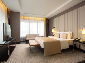 Отель DoubleTree by Hilton Minsk