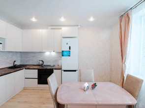 Апартаменты Студия в самом центре левого берега Иртыша