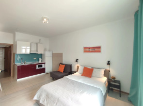 Апартаменты White Lodging